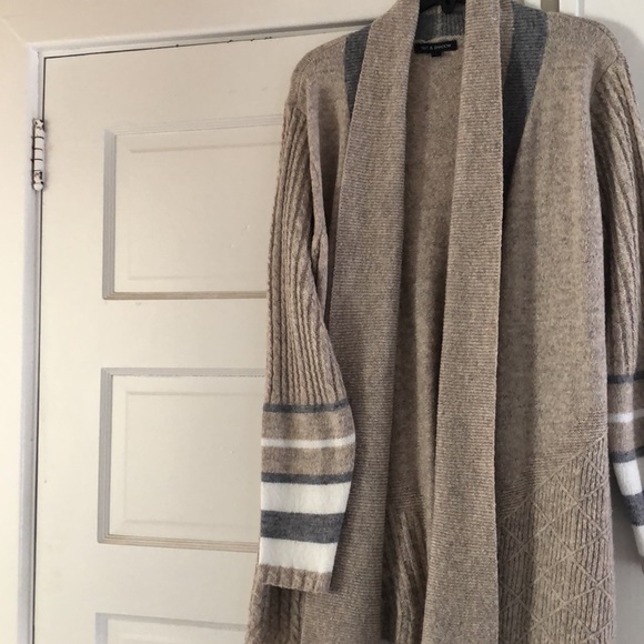 NWOT Pretty Tan Cardigan - Picture 8 of 9